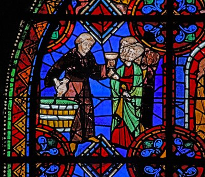 Raam w06 met pelgrims bij het graf van St. Julianus van Brioude waar wijn wordt uitgedeeld door French School