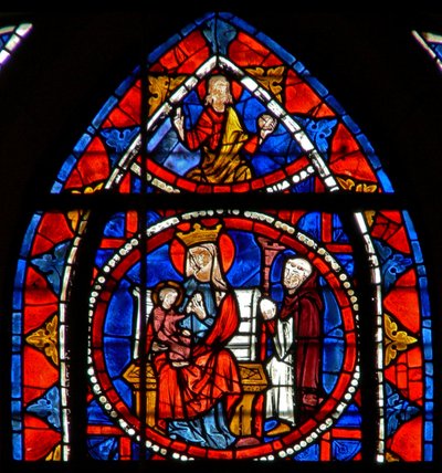Ruit w109 met de schenker knielt voor de Maagd en het Kind: Christus in glorie door French School