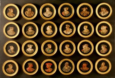 Een collectie van vierentwintig tekenaars als portretmedaillons door Friedrich (after) Hagenauer