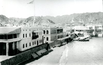Waterkant in Muscat door G.J. Eccles