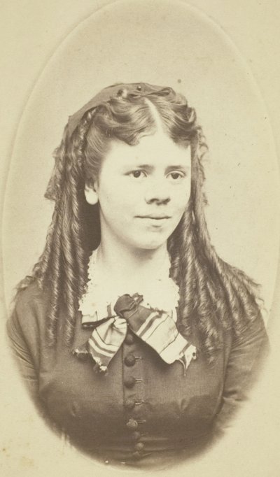 Ongenoemd Portret van een Vrouw door G. C. Gilchrest