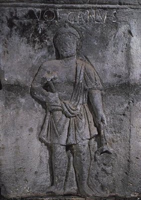 Kapiteel van de Nautes Zuil met Vulcan die een Hamer Vasthoudt door Gallo Roman
