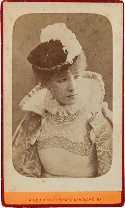 Portret van Sarah Bernhardt 1844-1923, ca. 1865 door Gaspard Félix Nadar