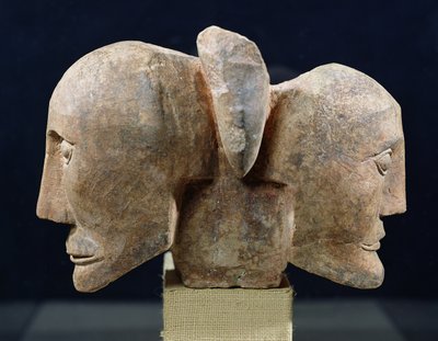 Dubbelkoppige buste van Hermes, van Roquepertuse door Gaulish