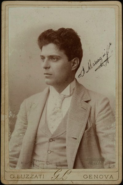 Portret van de componist Pietro Mascagni 1863-1945, ca. 1890 door Genova . Photo studio Luzzati