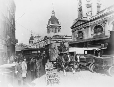 Smithfield Market, Londen, ca. 1920s-1930s door George Davison Reid