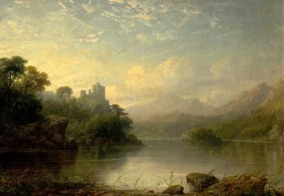 Meerscène met Vernield Kasteel en Bergen, 19e eeuw door George F. Buchanan