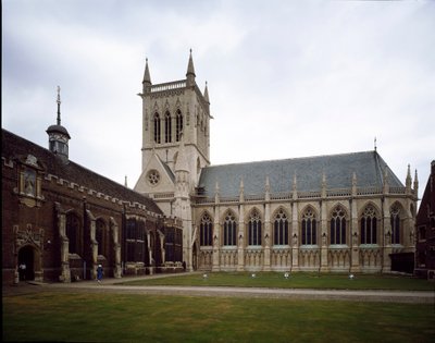 Gotische kunst: uitzicht op Saint John College opgericht in 1511 door de gravin van Richmond door George Gilbert Scott