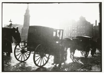 Rijtuigen op de Dam in Amsterdam door George Hendrik Breitner