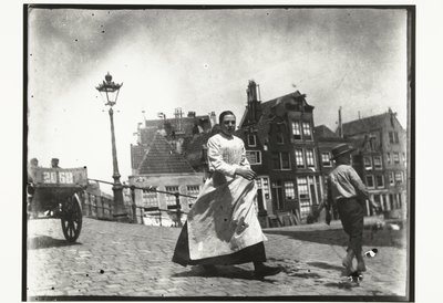 Straatgezicht op de kruising Lindengracht Lijnbaansgracht in Amsterdam door George Hendrik Breitner