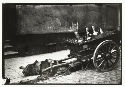 Trekhond voor een kar met bussen gespannen door George Hendrik Breitner