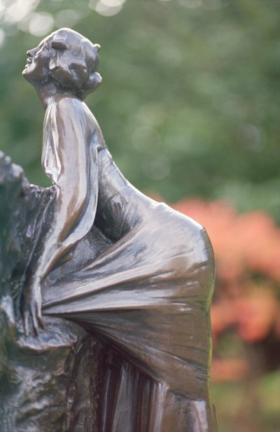 Wendy, detail van het standbeeld van Peter Pan, 1912 (brons) (detail) door George James Frampton