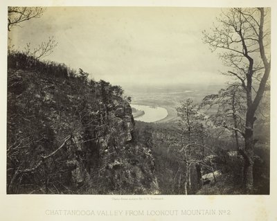 De vallei van Chattanooga vanaf Lookout Mountain, nr. 2 door George N. Barnard