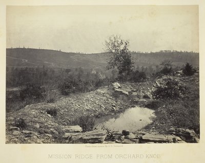 Mission Ridge vanaf Orchard Knob door George N. Barnard