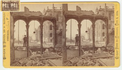 Stereofoto van het gerechtsgebouw gezien door de ruïnes van de oostkant van Clark Street na de brand van Chicago in 1871, 1871 door George N. Barnard