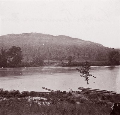 Uitzicht op de Tennessee Rivier, ca. 1864 door George N. Barnard