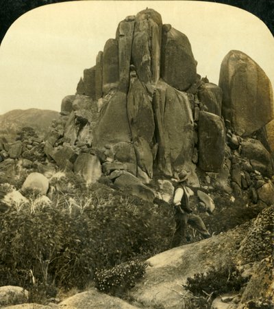 Cathedral Rock, Buffalo Ranges, Victoria, Australië, ca. 1909 door George Rose