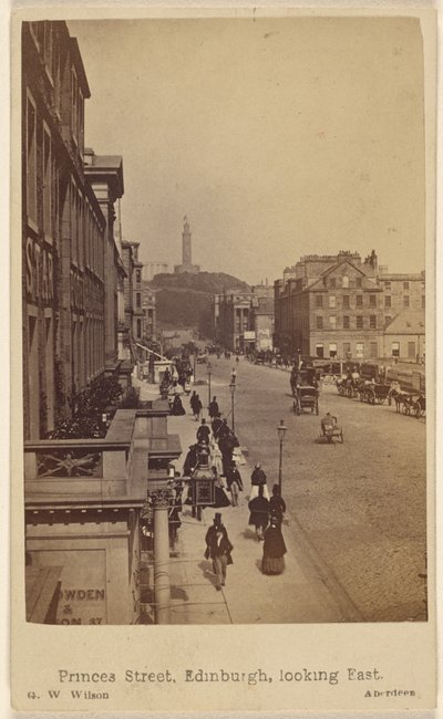 Princes Street, Edinburgh, kijkend naar het oosten door George Washington Wilson