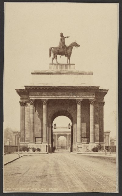 Het standbeeld van de hertog van Wellington door George Washington Wilson