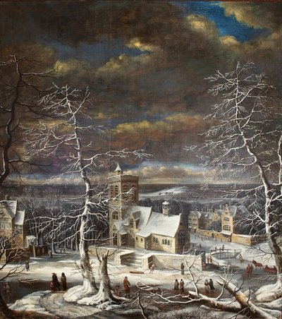Een dorp in de winter in een uitgestrekt landschap met figuren op het ijs door Gerard van Edema