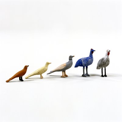 5 vogels uit een ark van Noach, ca. 1840 (beschilderd hout) door German School