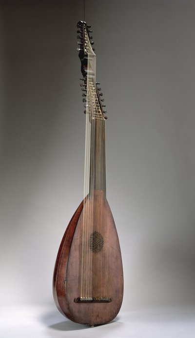 Luit (hout) door German School