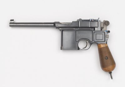 Mauser C96 7,63 mm pistool door German School