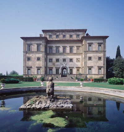 Uitzicht op de buitenkant, tuinfaçade, ontworpen door Gian Lorenzo Bernini (1598-1680) door Gian Lorenzo Bernini