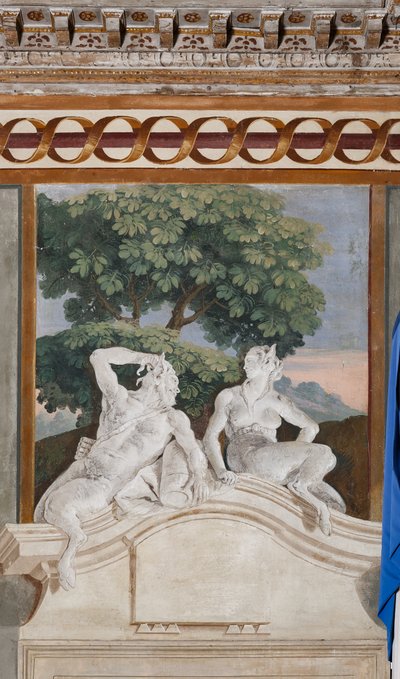 Gastverblijven, kamer van de landelijke scènes: monochrome fresco die een sater en een maenade voorstelt door Giovanni Battista Tiepolo