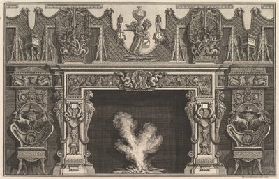Vogel in schelp in het midden van de latei, met een fries van trofeeën, bekroond door een..., 1769 door Giovanni Battista Piranesi