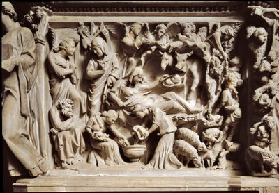 De annunciatie en de geboorte van Christus door Giovanni Pisano