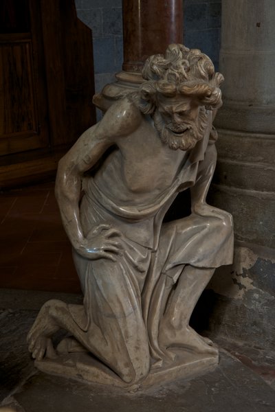 De preekstoel in de Kerk van Sant