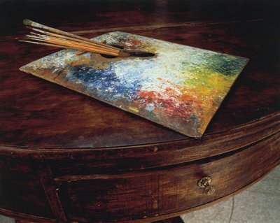 Het palet van de schilder gebruikt in zijn atelier bij de Maloja-pas, Zwitserland, door Giovanni Segantini door Giovanni Segantini