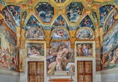 Kamer van Psiche: uitzicht op de oostelijke muur door Giulio (workshop of) Romano