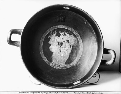 Detail van een roodfigurig kylix met Philomela, Procne en Itys door Greek
