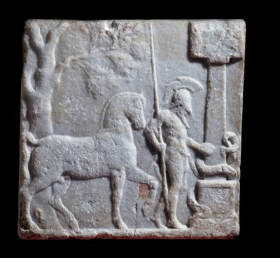 Griekse kunst: marmeren stèle met een ruiter en zijn paard, eind 2e - begin 1e eeuw v.Chr. Mantua, Palazzo Ducale, Coll statuaria, inv nr 6669 door Greek