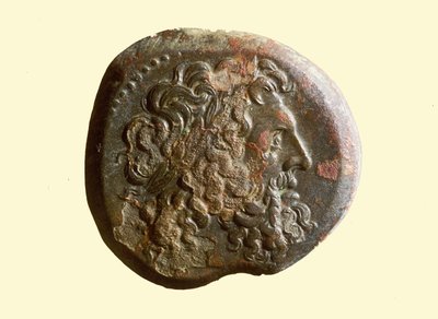 Hellenistische munt met het hoofd van Zeus door Greek