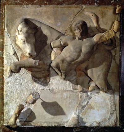 Hercules vecht tegen de Kretenzische Stier, een van een serie van twaalf metopen die de werken van Hercules uitbeelden van de Tempel van Zeus in Olympia, Vroeg Klassieke Periode, ca. 470-457 v.Chr. (Parisch marmer) door Greek