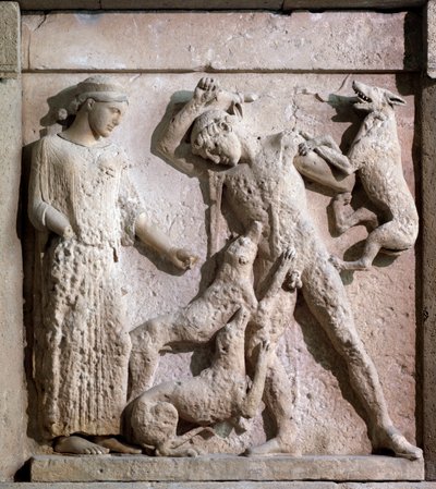 Magna Graecia: metope met Artemis en Actaeon, stenen reliëf, 5e eeuw v.Chr. door Greek