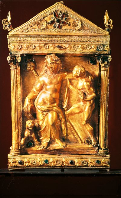Naiskos met Dionysus dronken en sater, kleine Hellenistische stijl tempel met granaatappels en smaragden uit Thessalië, 2e eeuw v.Chr. (goud) door Greek