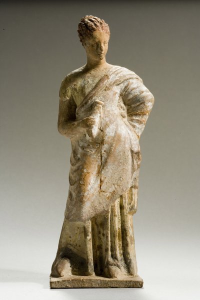 Statuette van een vrouw, Hellenistische periode, c.3e eeuw v.Chr. door Greek