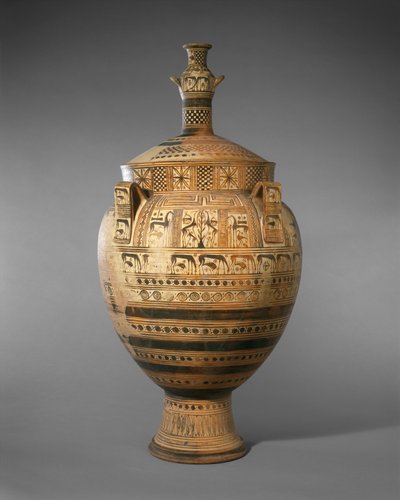 Terracotta krater met deksel bekroond door een kleine hydria door Greek