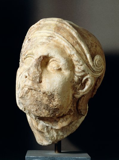 Krijgershoofd door Skopas (340-420 v.Chr.) van de voorkant van de Athena Alea Tempel in Tegea, 4e eeuw v.Chr. door Greek
