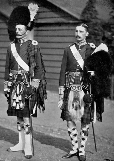 Een kapitein en onderluitenant van de 93e Highlanders, 1896 door Gregory and Co