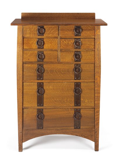 Ladenkast, model nr. 913 door Gustav Stickley