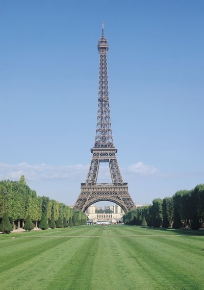 De Eiffeltoren, uitzicht richting het Palais de Chaillot, gebouwd 1887-89 door Gustave Eiffel