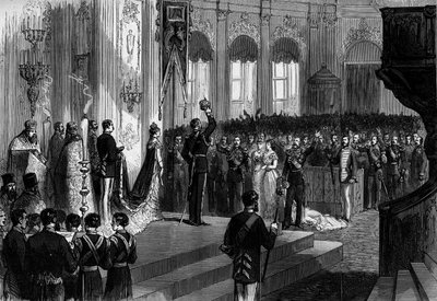 Russische tsaar Alexander III (1845-1894) zet de kroon op zijn hoofd tijdens de ceremonie van de troonsbestijging, in de kapel van het Winterpaleis van Sint-Petersburg door Gustave Janet