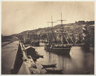 De Haven en Stad van Sète-Mediterranean (Port et Ville de Sète-Méditerranée) door Gustave Le Gray