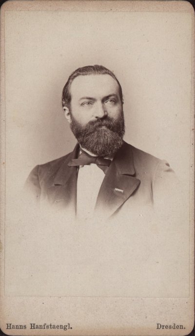 Portret van de cellist en componist Friedrich Grützmacher 1832-1903, ca. 1865 door Hanns Hanfstaengl