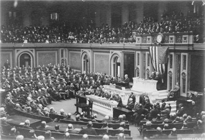 President Woodrow Wilson spreekt het Congres toe, ca. 1917 door Harris & Ewing